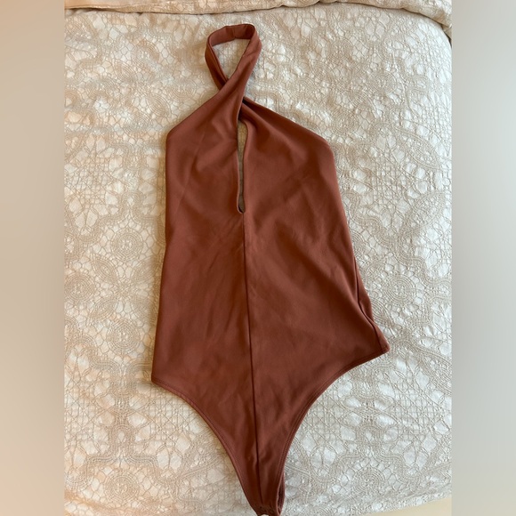 Abercrombie & Fitch Tops - Abercrombie & Fitch Terracotta Halter Bodysuit